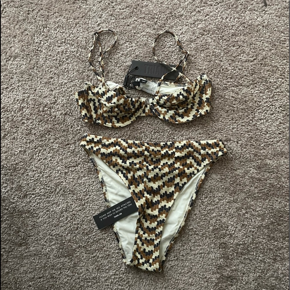 Triangl-Style Bikini - New with tags!